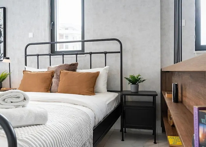 Dusk - Harmonic By 49 In Mackenzie アパート ラルナカ