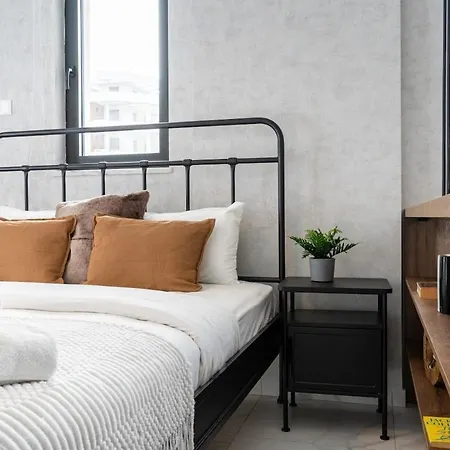 Dusk - Harmonic By 49 In Mackenzie Lägenhet Larnaca